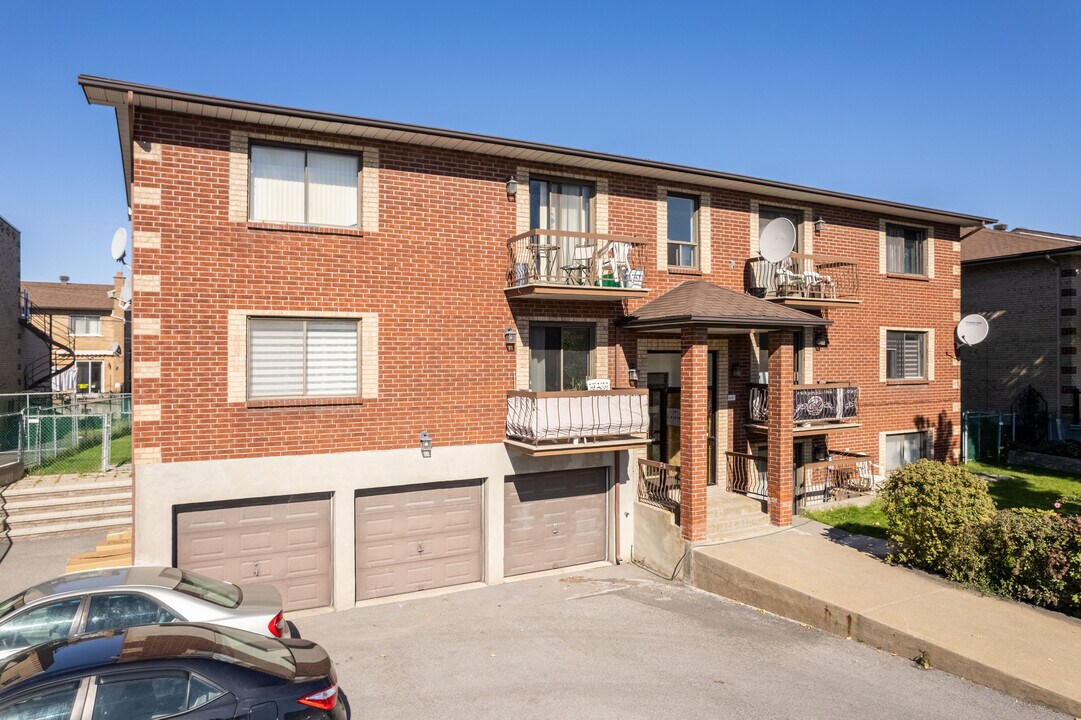 8681 Maurice-Duplessis Boul in Montréal, QC - Building Photo