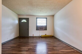 1732 Dr Db Todd Jr Blvd, Unit B in Nashville, TN - Building Photo - Building Photo