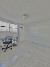 618 E 24th St in Hialeah, FL - Building Photo - Building Photo