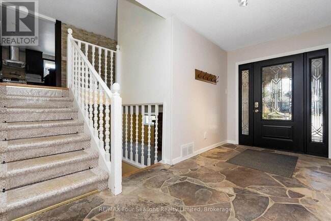 53 Alice St in Collingwood, ON - Building Photo - Building Photo
