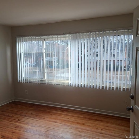 18411 Meyers Rd in Detroit, MI - Building Photo - Building Photo