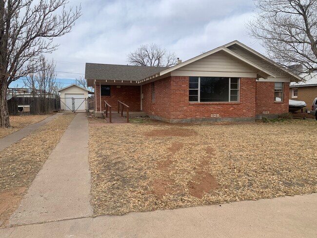 1806 W Louisiana Ave in Midland, TX - Building Photo - Building Photo