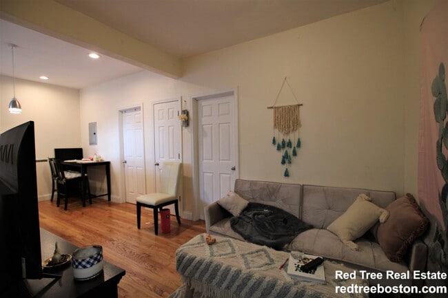 property at 1872 Commonwealth Ave