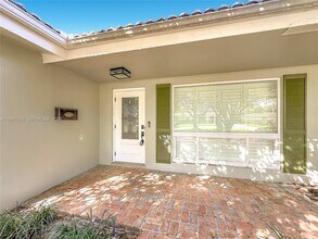 2533 NE 21st Terrace in Lighthouse Point, FL - Building Photo - Building Photo