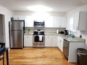 1509 E High St in Charlottesville, VA - Building Photo - Building Photo