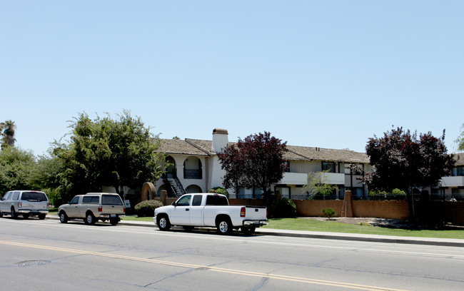 Casa Del Rio in Hanford, CA - Foto de edificio - Building Photo