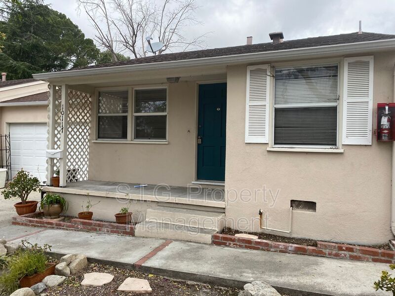 10117 Haines Canyon Ave in Tujunga, CA - Building Photo