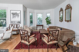 30 Vandeventer Ave in Princeton, NJ - Foto de edificio - Building Photo
