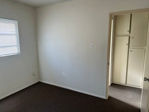 11914 Downey Ave in Downey, CA - Foto de edificio - Building Photo