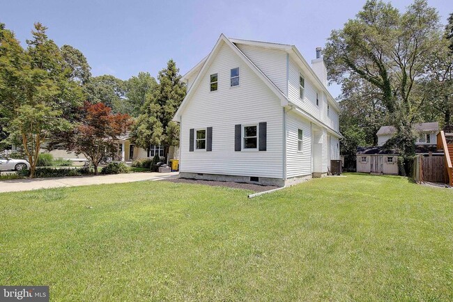 5645 Battee Dr in Deale, MD - Building Photo - Building Photo