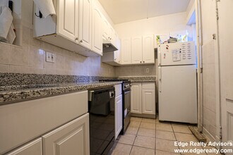 115 Freeman St, Unit 1 in Brookline, MA - Building Photo - Building Photo