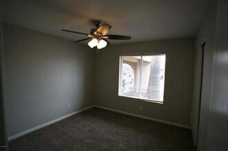 5841 W Angela Dr in Glendale, AZ - Building Photo - Building Photo