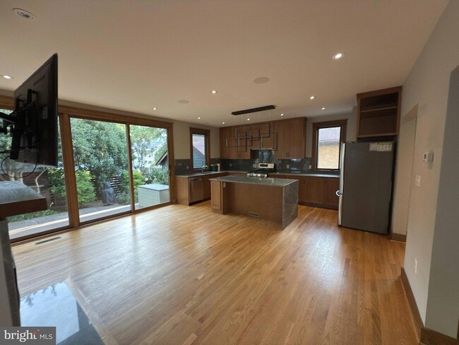 807 Richmond Ave in Silver Spring, MD - Building Photo - Building Photo