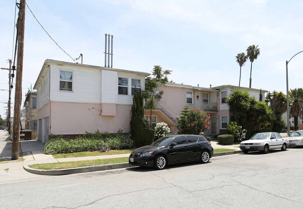 3988-3996 Bledsoe Ave in Los Angeles, CA - Building Photo