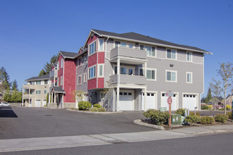 Trio Condominiums in Puyallup, WA - Building Photo - Building Photo