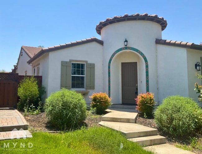 property at 686 W Jardin Terrace