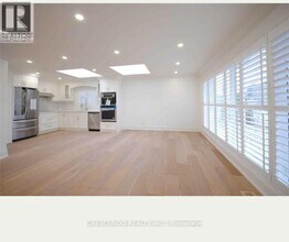 136 Wye Valley Rd in Toronto, ON - Building Photo - Building Photo