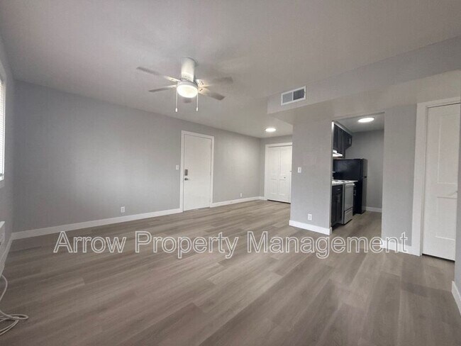 1010 N 16th St in Clarinda, IA - Foto de edificio - Building Photo