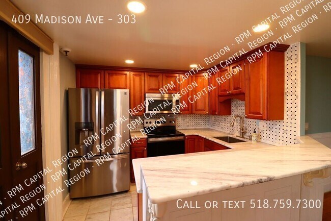 409 Madison Ave in Albany, NY - Building Photo - Building Photo