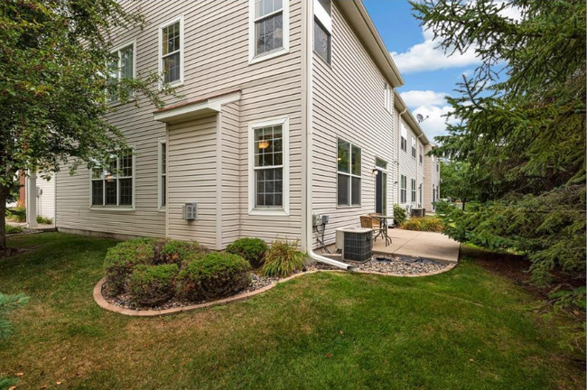 16913 39th Ave N in Minneapolis, MN - Foto de edificio - Building Photo