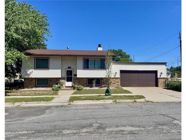 property at 901 Summer St NE