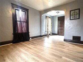 1970 Whitney Ave in Niagara Falls, NY - Building Photo - Building Photo