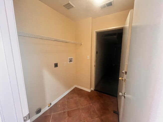 1126 Latigo Cv, Unit #7 in Chula Vista, CA - Building Photo - Building Photo