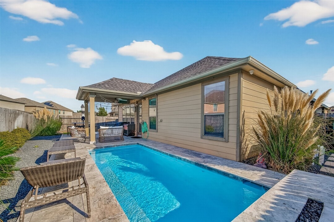 18615 Morgans Forest Ln in Katy, TX - Foto de edificio