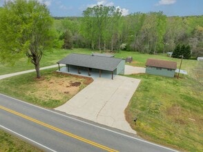 1410 Mays Chapel Church Rd in Newton, NC - Building Photo - Building Photo