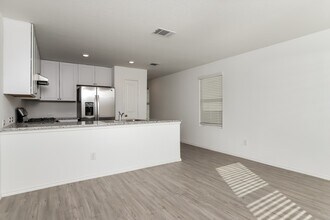 20336 Andalusite Wy in San Antonio, TX - Building Photo - Building Photo