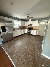 63 Macauley Ave in Waterbury, CT - Building Photo - Building Photo