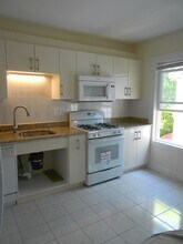 63 Fairbanks St, Unit 2 in Boston, MA - Foto de edificio - Building Photo