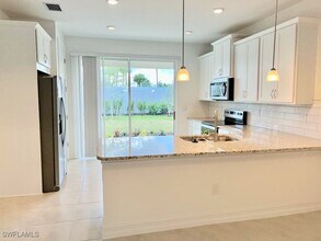 28315 Captiva Shell Lp in Bonita Springs, FL - Building Photo - Building Photo