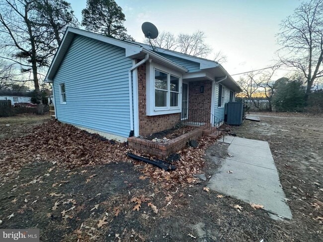 property at 41 4th St