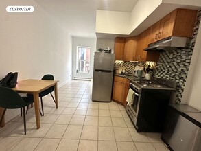 359 W 53rd St in New York, NY - Building Photo - Building Photo