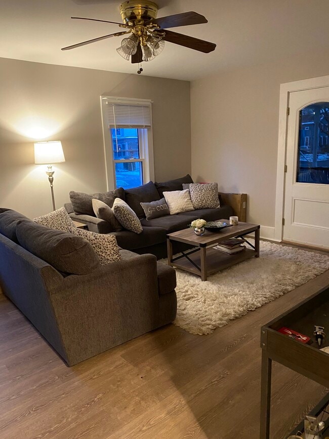 87 Roselawn Ave Apartments and Nearby Fairport Apartments For Rent