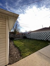 5217 W 87th St-Unit -2 in Oak Lawn, IL - Building Photo - Building Photo