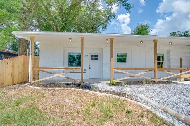 property at 203 S L St