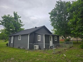21635 FM 1253 in Mineola, TX - Building Photo - Building Photo