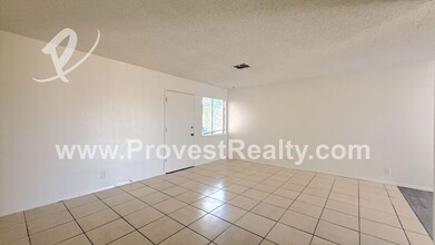 12982 Mohawk Rd in Apple Valley, CA - Building Photo - Building Photo