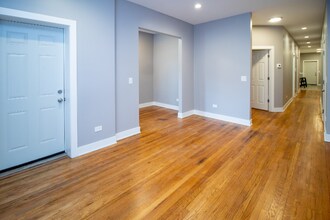 5310 S Harper Ave in Chicago, IL - Building Photo - Building Photo