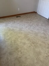 205 Autumn Pine Dr, Unit 205 in Fairview Heights, IL - Building Photo - Building Photo