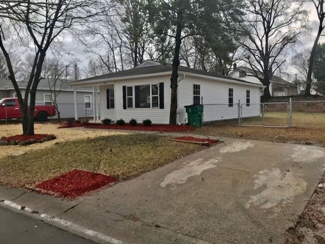 416 E 19th St in Charlotte, NC - Building Photo - Building Photo