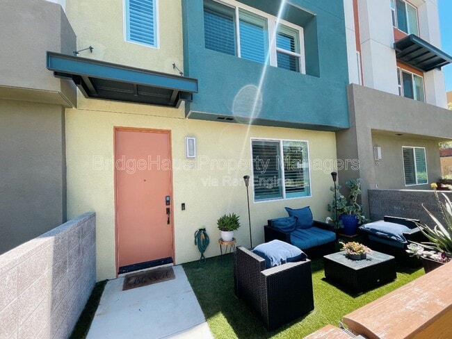 property at 721 Shoreline Rd