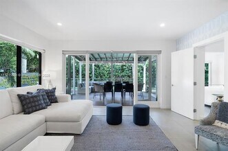 114 5th Ter in Miami Beach, FL - Building Photo - Building Photo