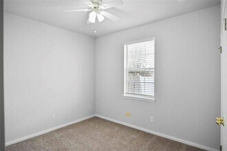 17504 Lake Pines Dr in Round Rock, TX - Building Photo - Building Photo