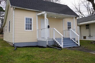 405 W Main St in Johnson City, TN - Building Photo - Building Photo