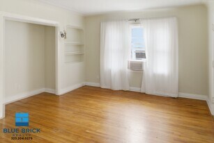 1114 Figueroa Terrace in Los Angeles, CA - Building Photo