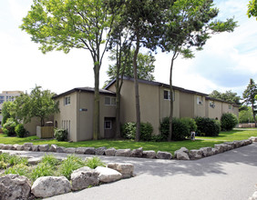 Valley Wood Apartments in Toronto, ON - Building Photo - Building Photo