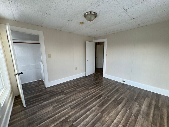 18 Middle St in Newport, NH - Building Photo - Building Photo